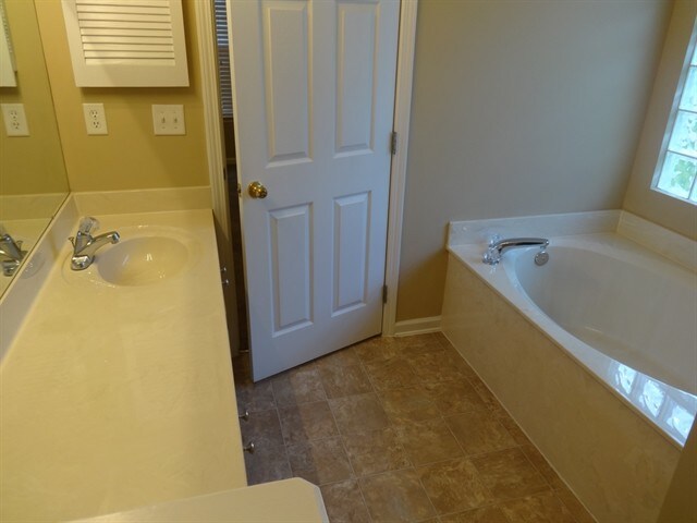 Building Photo - 4288 Ripken Cir E