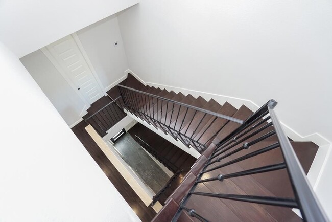 Building Photo - 3351 Kilgore St