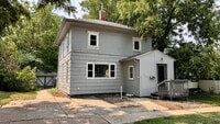 Building Photo - 807 W 13th St