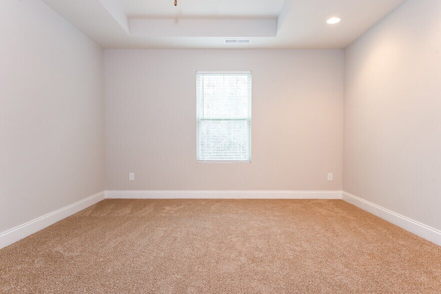 Building Photo - 1157 Pebble Ridge Dr