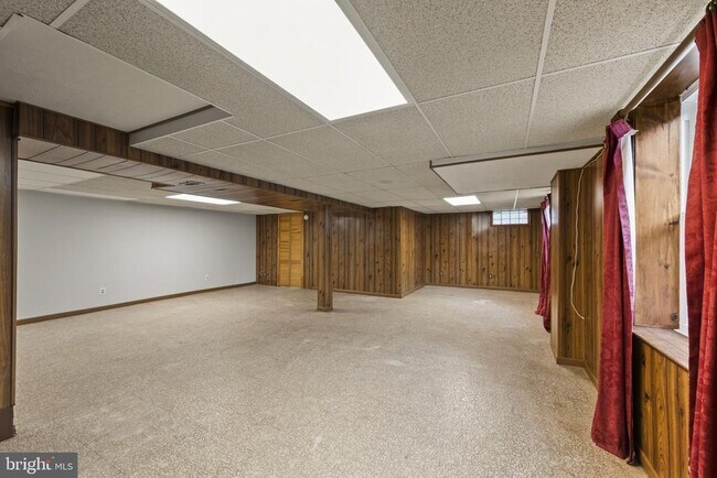 Building Photo - 9608 9th Ave