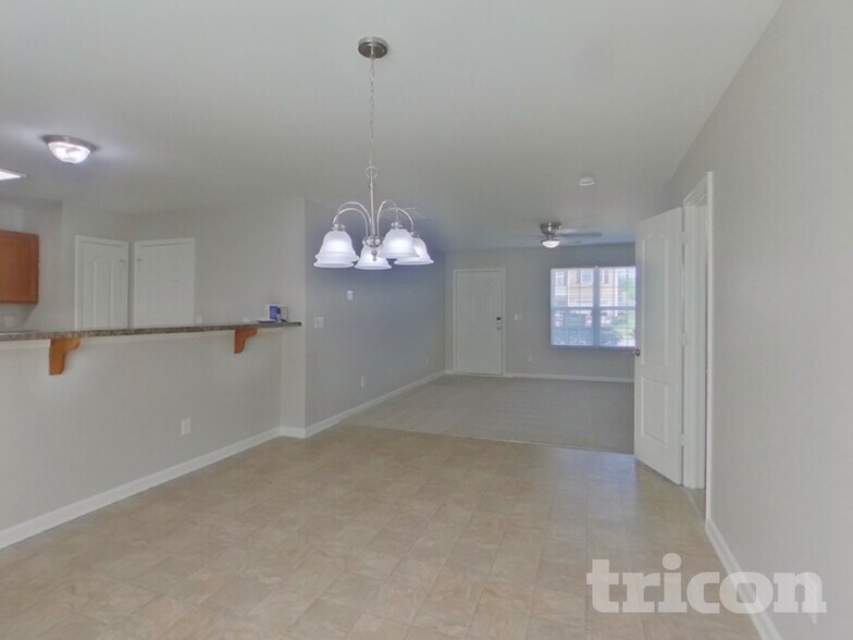 Building Photo - 537 Gentle Breeze Ln