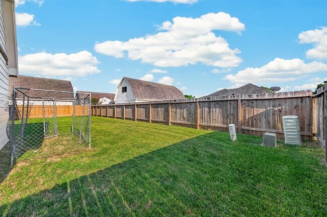 Building Photo - 6518 Palo Duro Dr