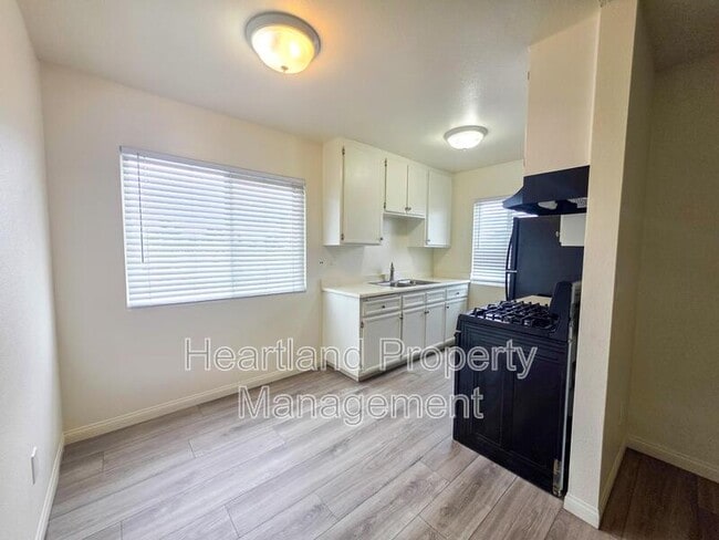 Building Photo - 955 Imperial Beach Blvd