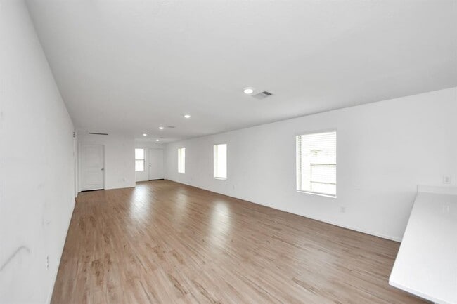 Building Photo - 4131 Neches Bnd Dr