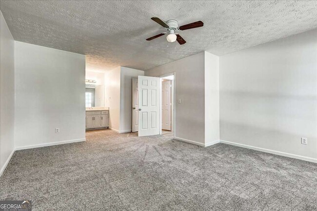 Building Photo - 8292 Blackfoot Trail