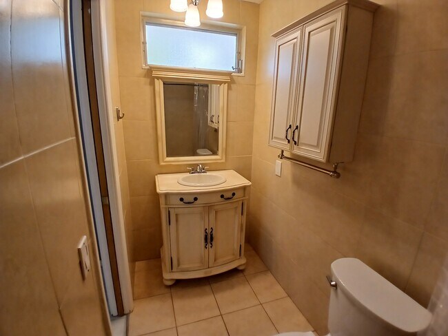 Building Photo - 5682 45th Ave N