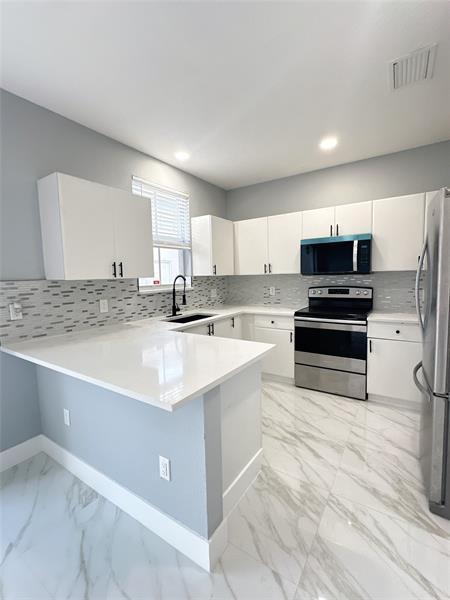 Building Photo - 2310 Shoma Ln