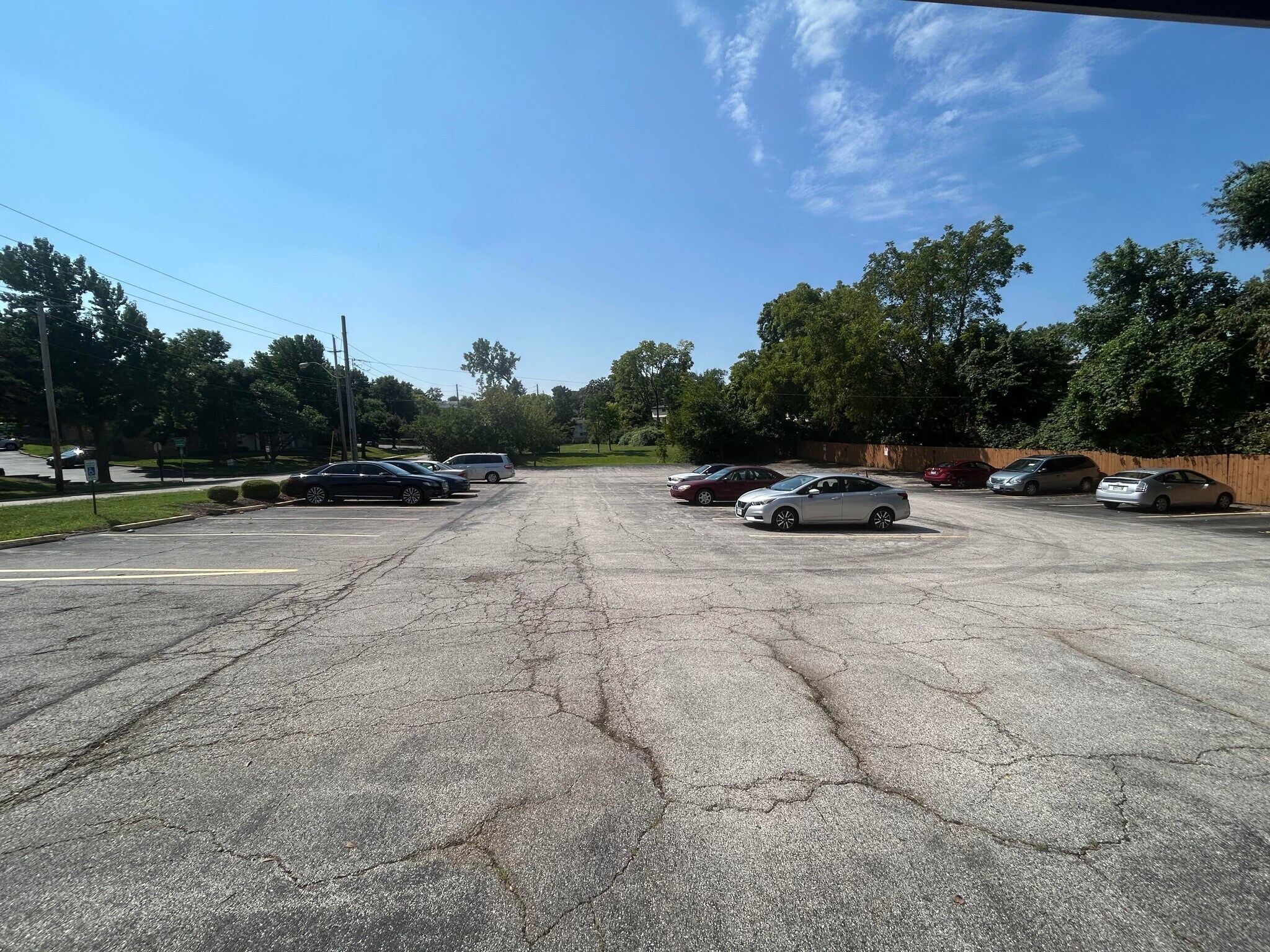 Parking Area - 1233 Guelbreth Ln