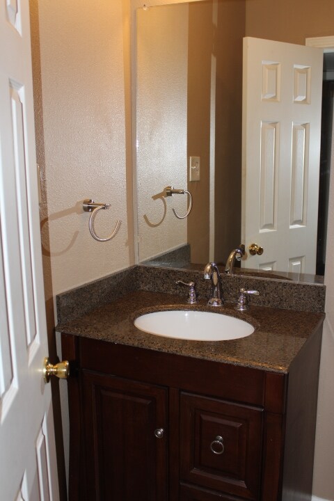 Building Photo - 2717 28th St