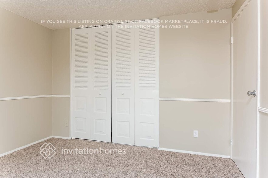 Building Photo - 1040 Grandview Cir