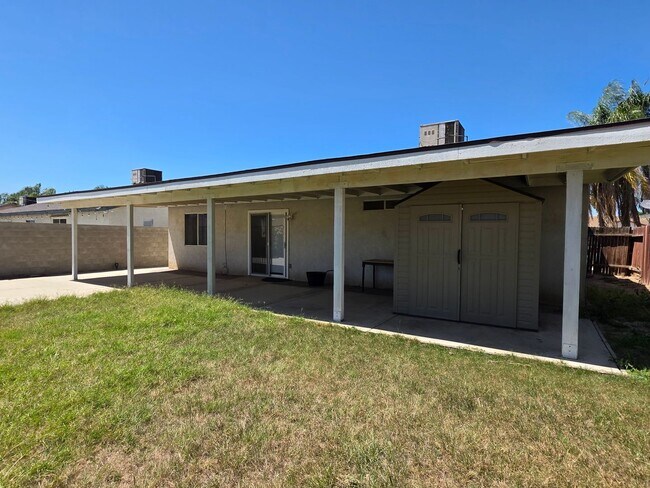 Building Photo - 1305 Quartz Hill Rd