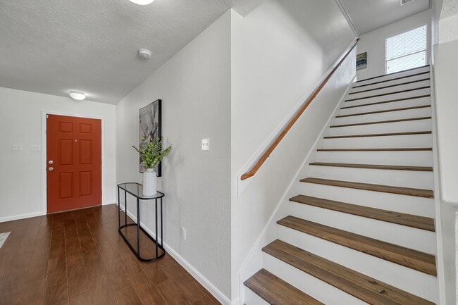 Building Photo - 15902 Arapaho Bend Ln