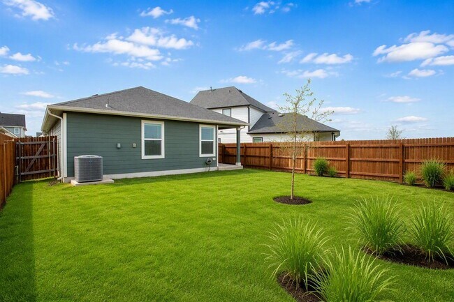 Building Photo - 133 Frogmore Lp