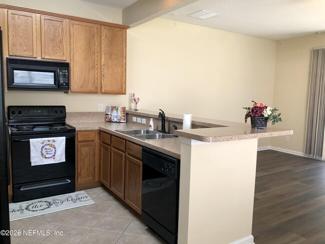 Building Photo - 5749 Parkstone Crossing Dr