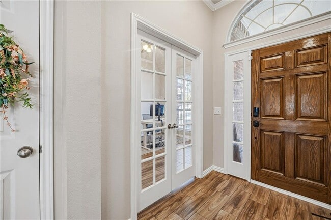 Building Photo - 2112 Bandera Path