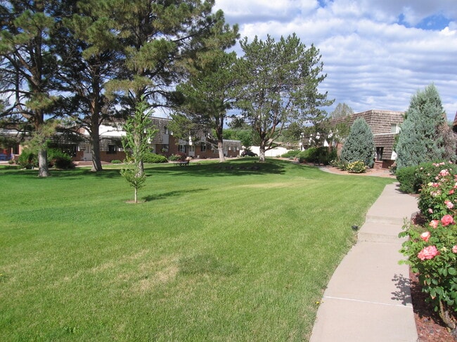 Building Photo - 2700 G Rd