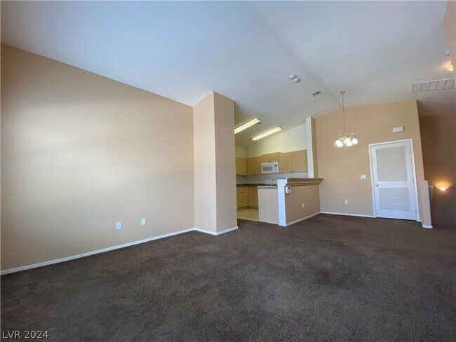 Building Photo - 8835 Tomnitz Ave