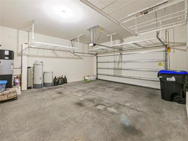 Building Photo - 4940 Palmetto Park Dr