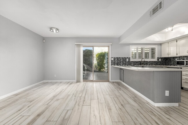 Building Photo - 4938 N 74th St