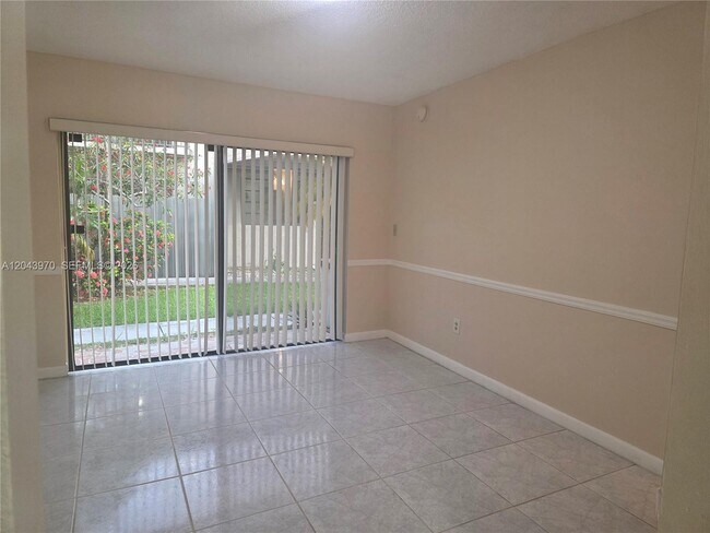 Building Photo - 4586 SW 139th Ct