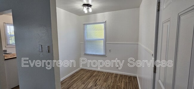 Building Photo - 3138 Sacramento St