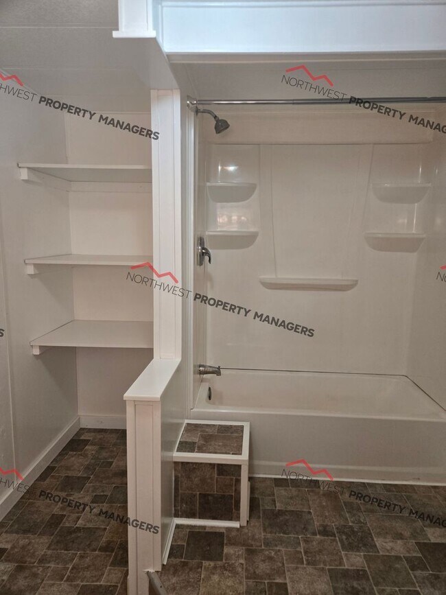 Building Photo - STATUS: *RENTED* |  R255E | $2850 ( FARM PROPERTY- LIVESTOCK WELCOME)