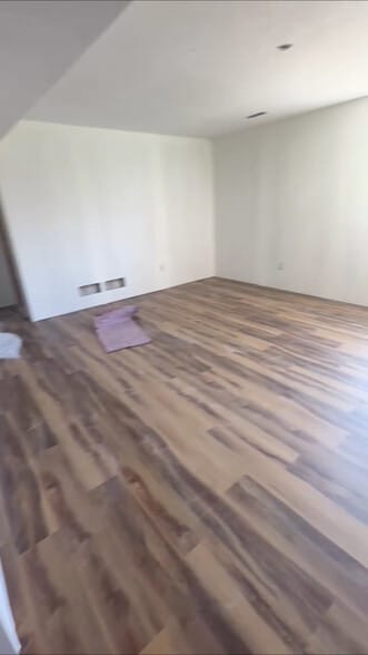 Building Photo - 1785 Sara Ct