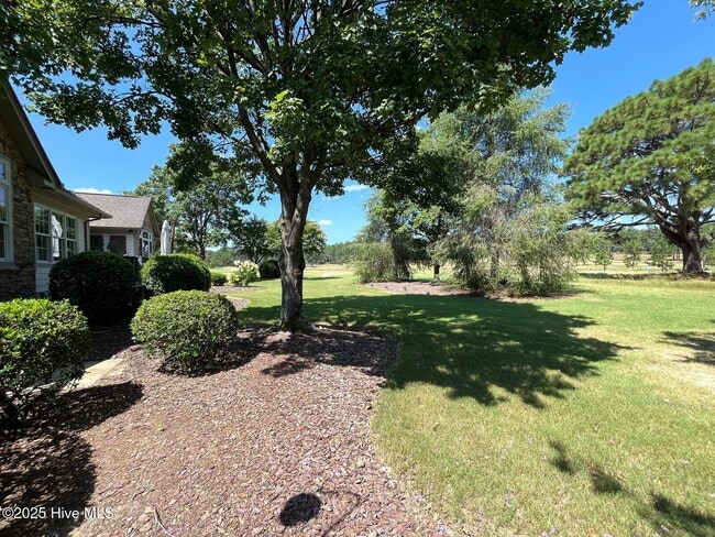 Building Photo - 150 Starland Ln
