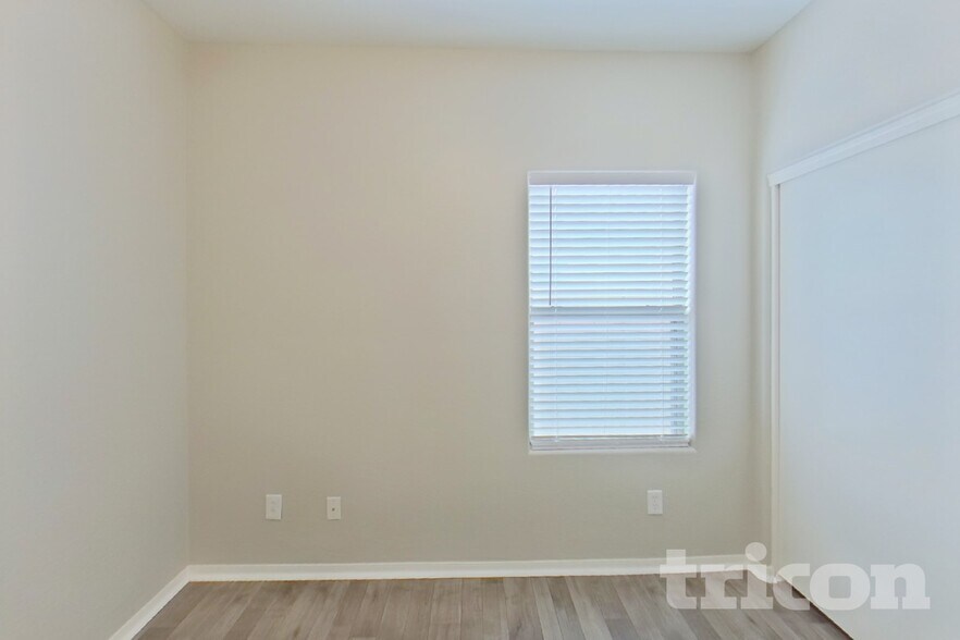 Building Photo - 42542 W Lucera Ct