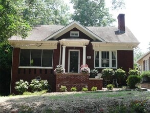 Building Photo - 1015 McLynn Ave NE