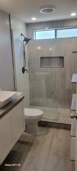 Building Photo - 4233 Fairhaven Ave