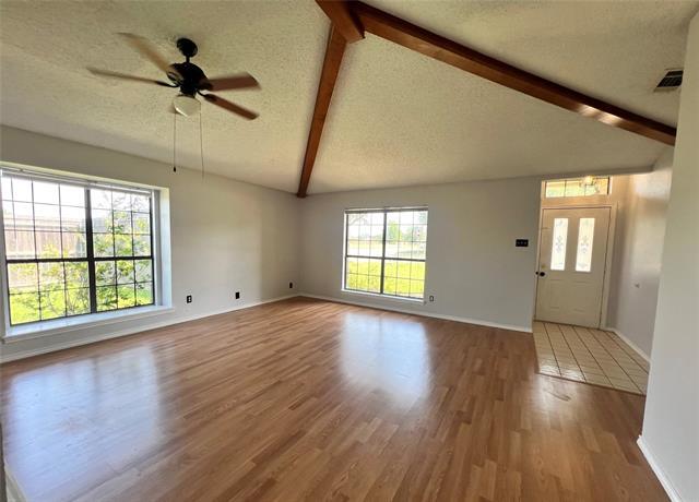 Building Photo - 300 W Stoneybrook Dr