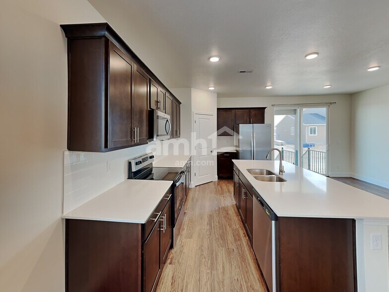 Building Photo - 2694 W 3340 S
