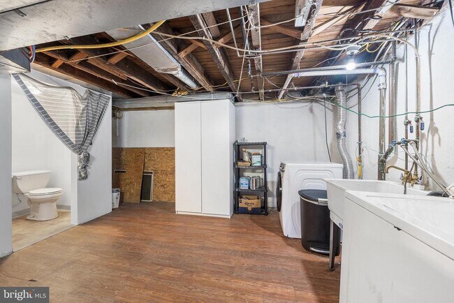 Building Photo - 630 Naylors Run Rd