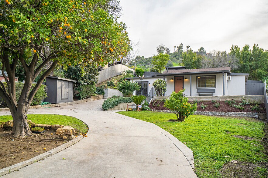 Building Photo - 1818 Wollam St