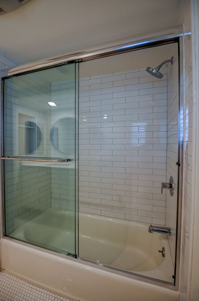 Building Photo - Updated, 3 bedroom 2.5 bath townhouse located in the Newport Riviera Community