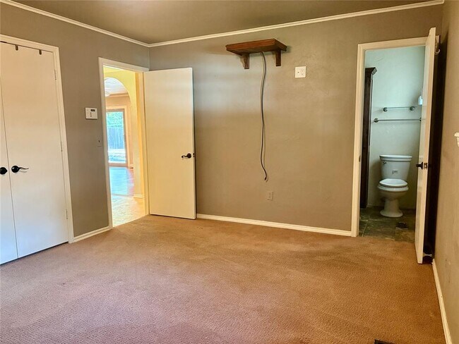 Building Photo - 2945 Kerry Ln