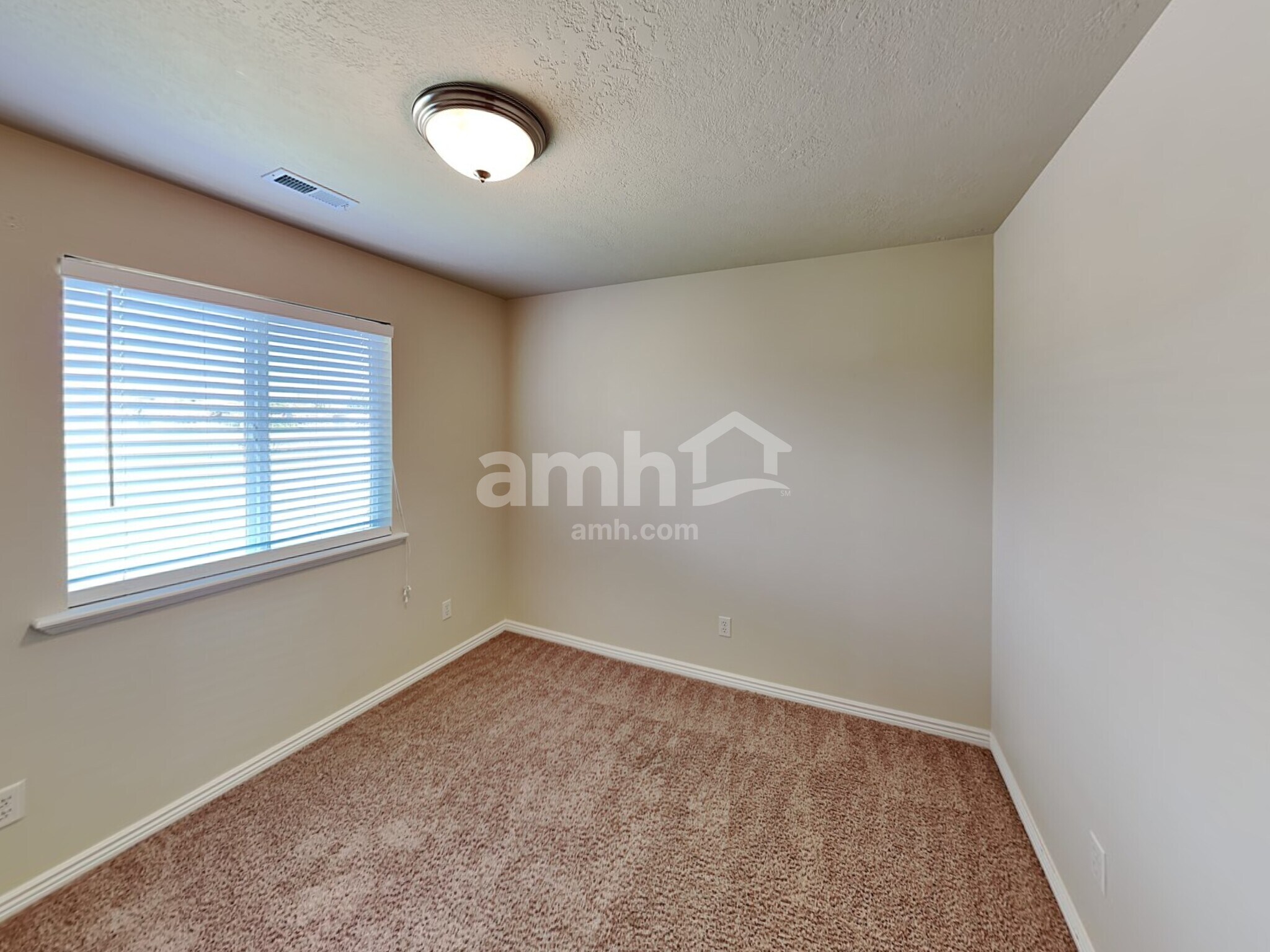 Building Photo - 3501 Bay Ct