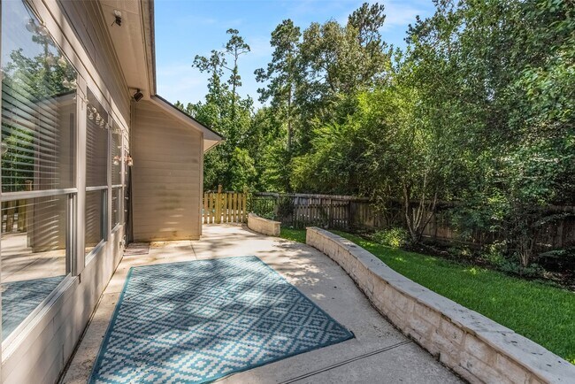 Building Photo - 7 Ebony Oaks Pl