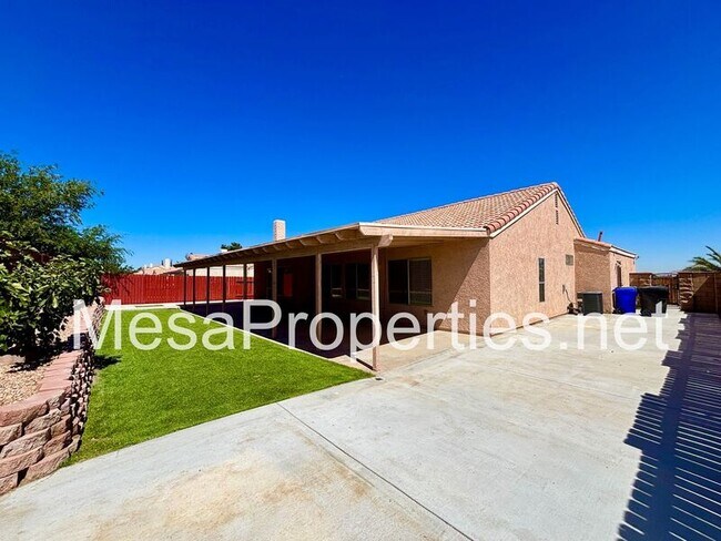 Building Photo - 16481 Silica Dr