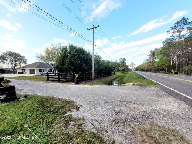 Building Photo - 906 County Rd 217