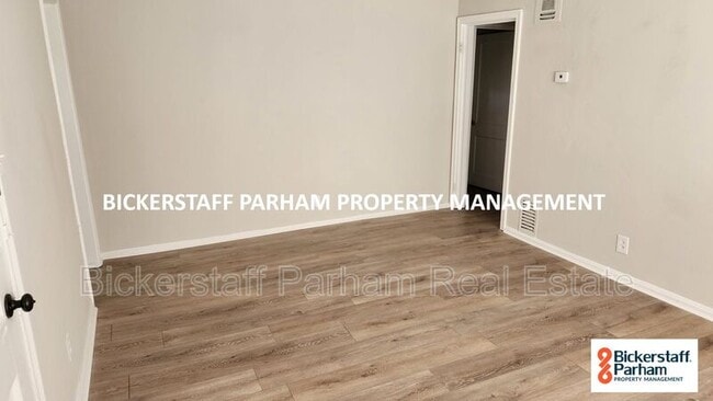 Building Photo - 3923 Trask Dr