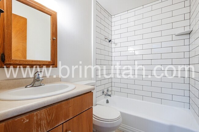 Building Photo - 243 S 600 E