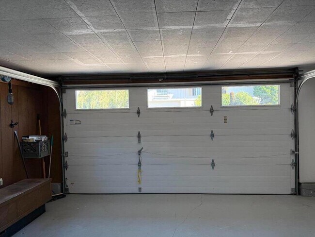 Building Photo - 1508 Davis Dr