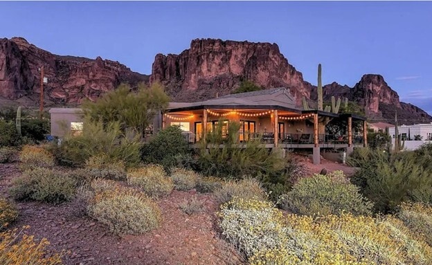 Building Photo - 2620 N Prospectors Rd