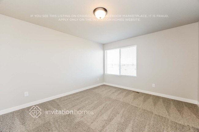 Building Photo - 11257 House Finch Ln