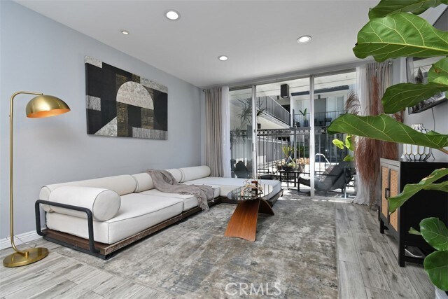 Building Photo - 1351 N Crescent Heights Blvd