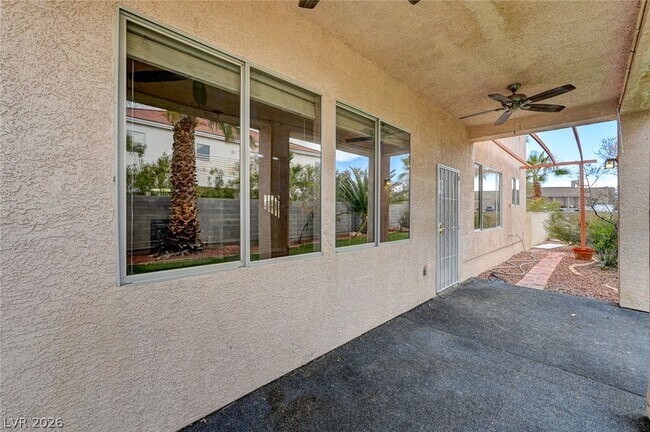 Building Photo - 6586 W Diablo Dr