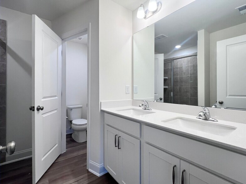 Building Photo - 4959 Caddis Bnd